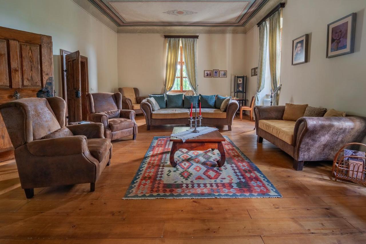 Conacul Gaal Kuria Otel Dalnic Dış mekan fotoğraf